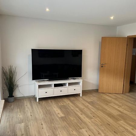 Ferienwohnung Wippsteert - 5 Sterne - Mit Balkon Und Pkw Stellplatz Emden Esterno foto